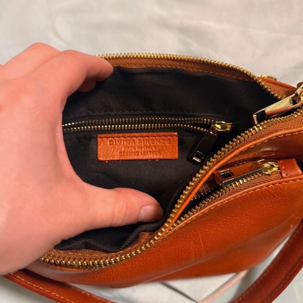Divina Firenze Italy Lilia Orange Genuine Leather Crossbody Purse - Picture 2 of 7